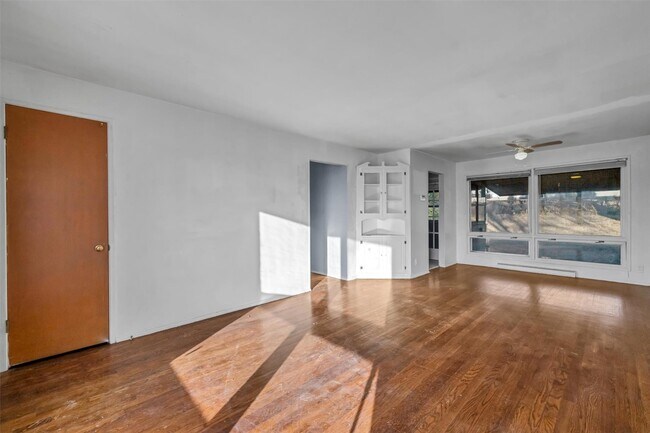 Building Photo - 9014 Ellison Dr