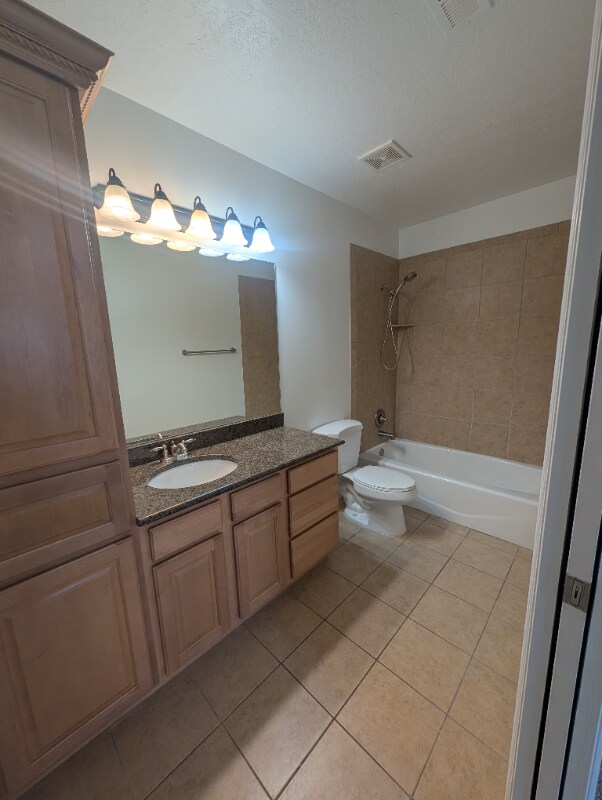 Building Photo - 1320 Lake Springs Ln