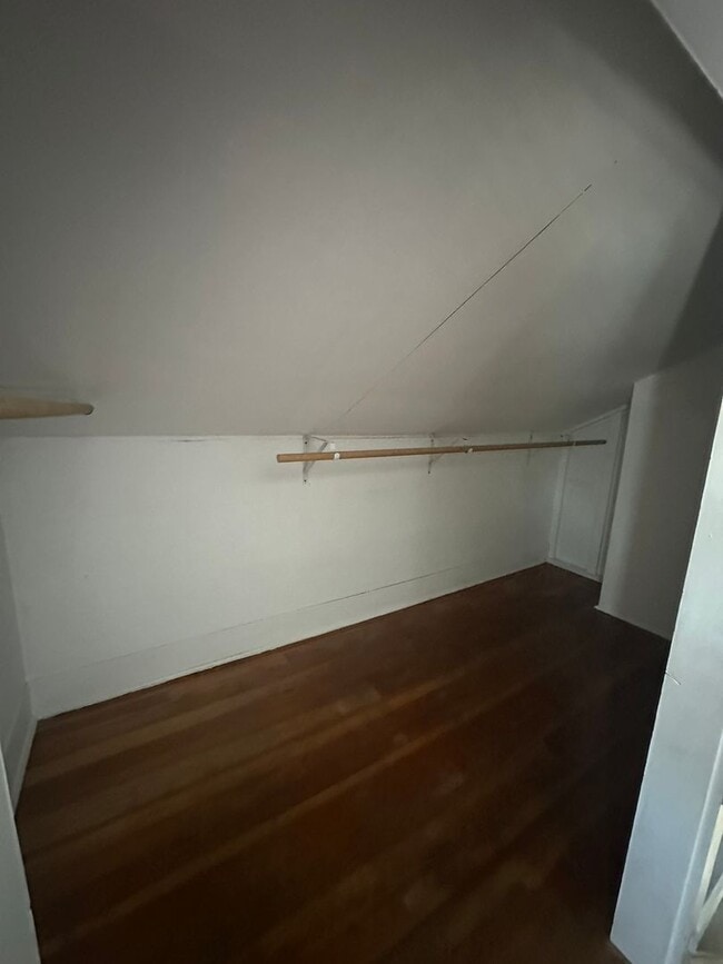 Building Photo - 3 Bedroom House with basement