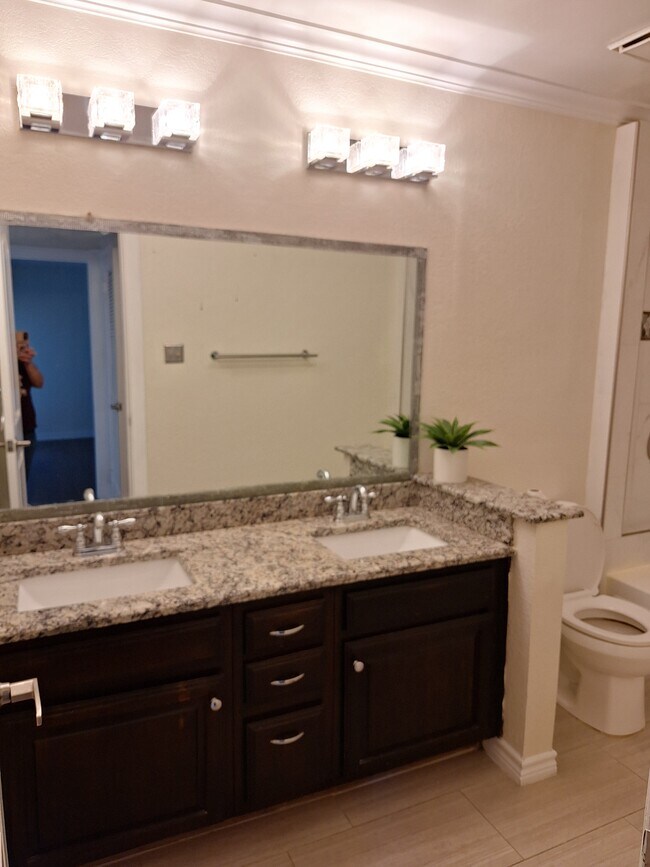 Building Photo - 1101 Calico Ln