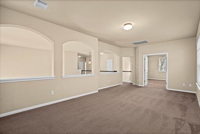 Building Photo - 6925 Larue Belle Cove