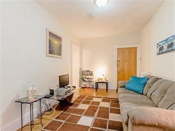 Building Photo - 53 Cummings Rd