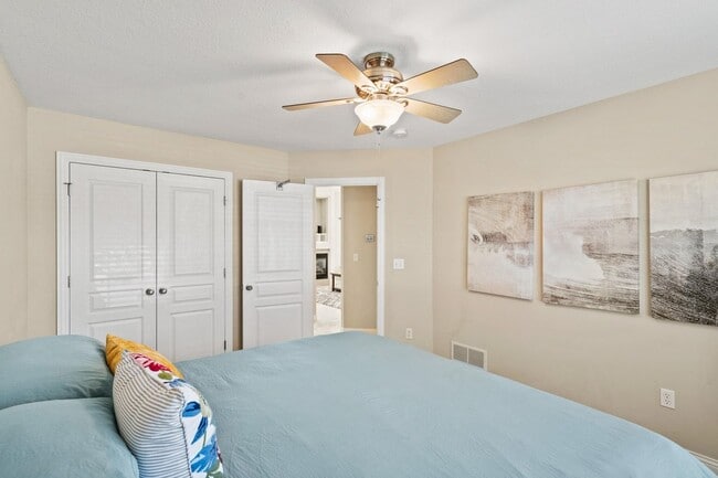 Building Photo - One Level Living - Single Family Home in Bay Hills Subdivision 3BD/2BA