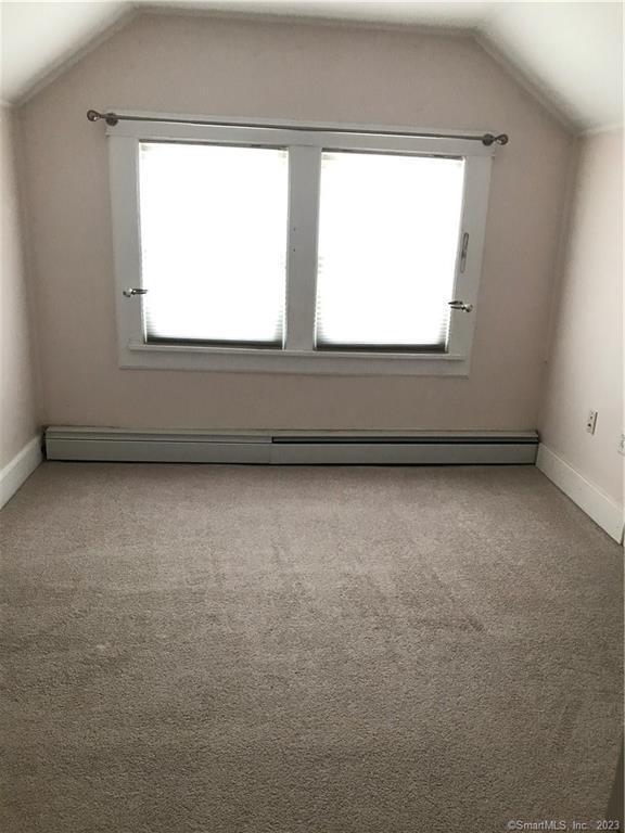 Building Photo - 42 Weed Hill Ave