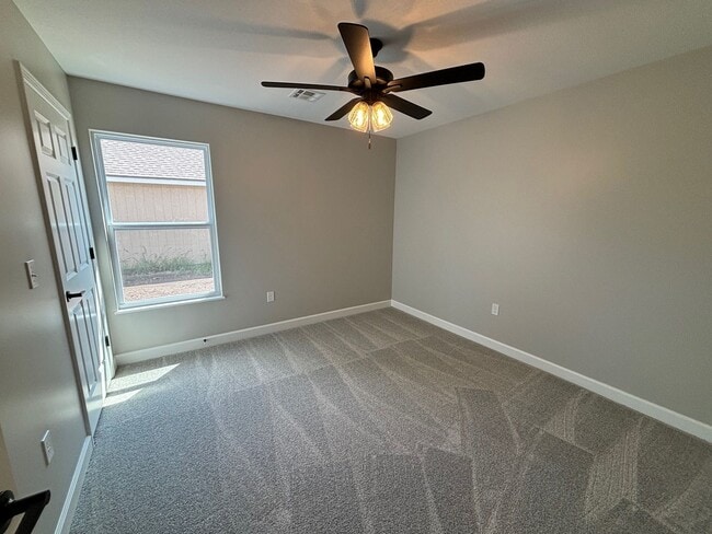 Building Photo - Italian Estates Property Management