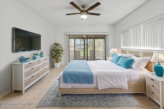 Building Photo - 6165 S Mirror Lake Dr