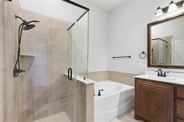 Building Photo - 310 Marigold Ct