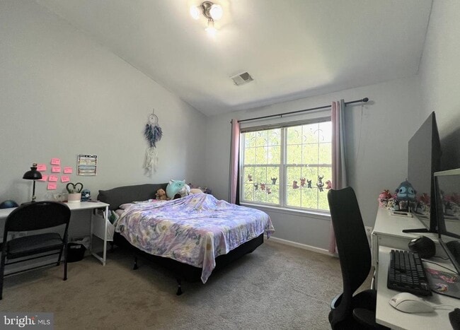 Building Photo - 8819 Blue Royale Ln