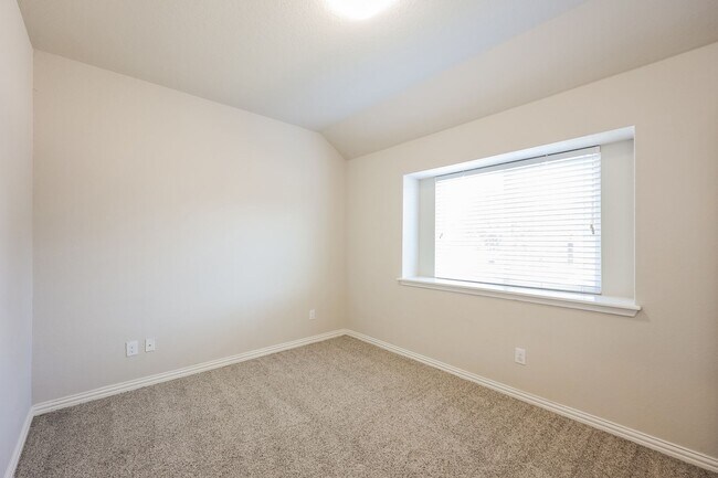 Building Photo - 4-Bedroom Home Near SeaWorld & Alamo Ranch | Easy Access to 1604, 151 & Lackland AFB |