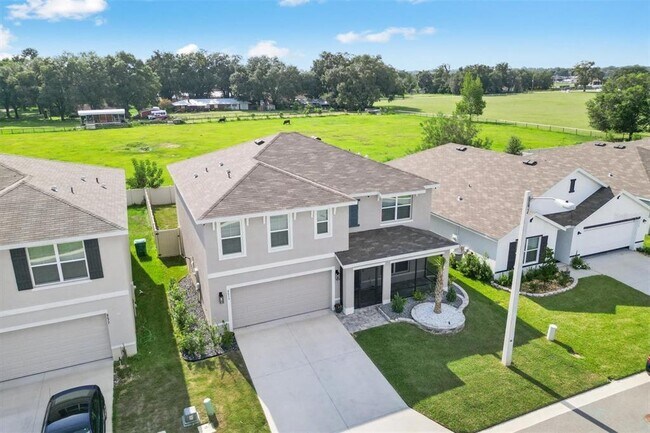 Building Photo - 8673 Triumph Cir