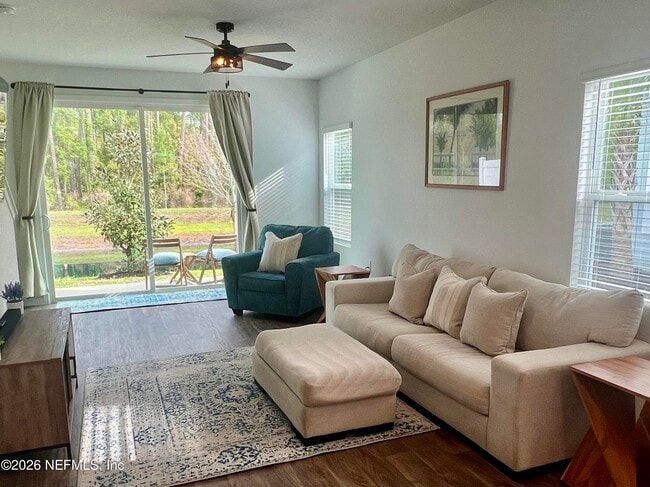 Building Photo - 656 Celtic dr