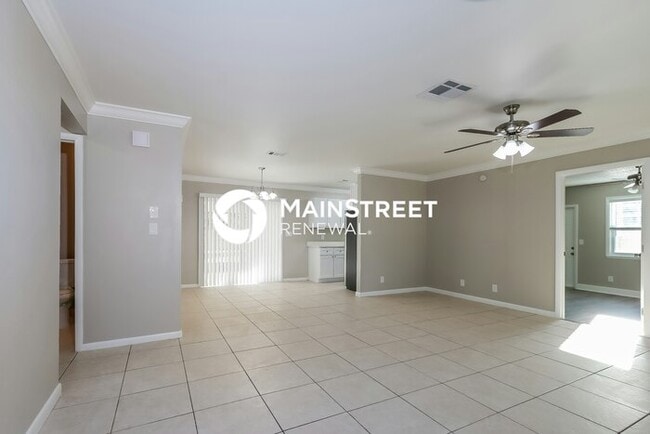 Building Photo - 3 Bedroom Pet-Friendly Home in PORT ST LUCIE, FL with Main Street Renewal