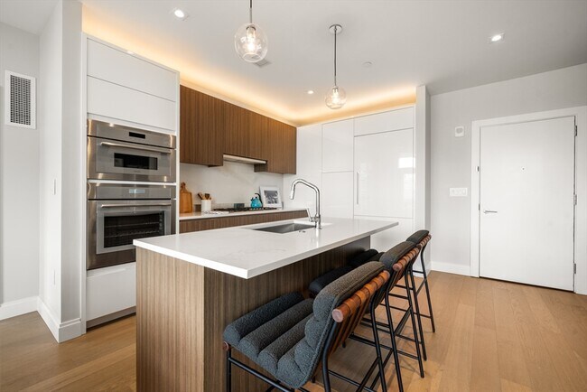 Building Photo - 100 Shawmut Ave