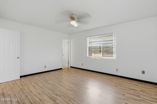 Building Photo - 5609 Van Horn Dr