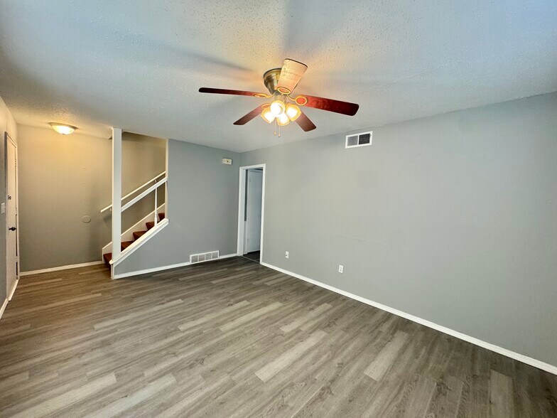 Building Photo - 3029 SW 62nd St