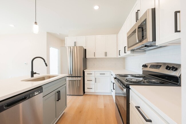 Building Photo - Dunloe Charlotte