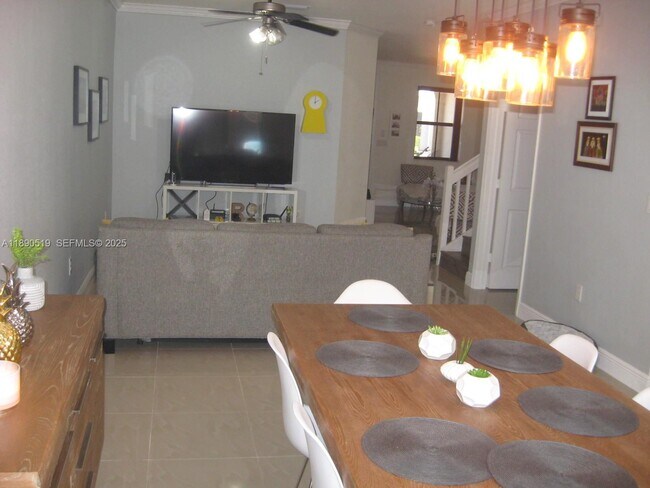 Building Photo - 15070 SW 117th Way