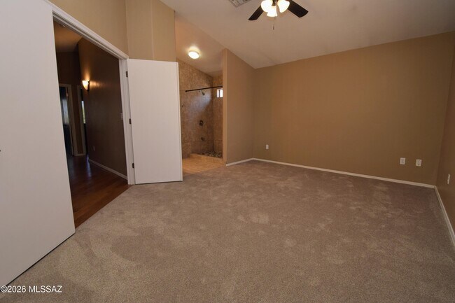 Building Photo - 10226 E Desert Eden Pl