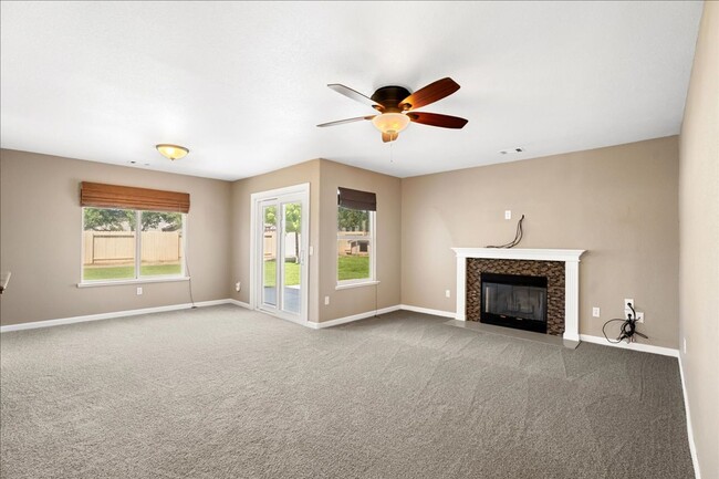 Building Photo - 1002 Bay Terrace Dr