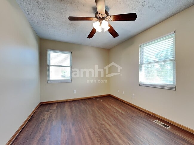 Building Photo - 6588 Taylor Trace Ln