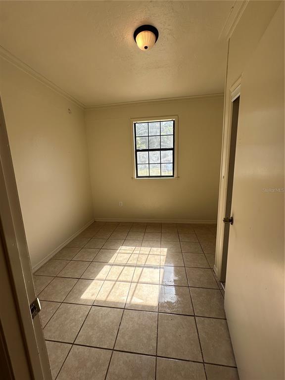 Building Photo - 5907 NW 65th Pl