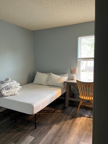Bedroom # 2 - Furnished - 3751 Pendleton Ave
