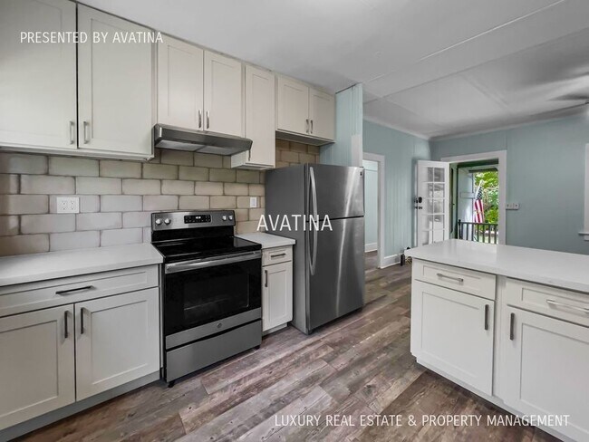 Building Photo - 117 N Kalaheo Ave