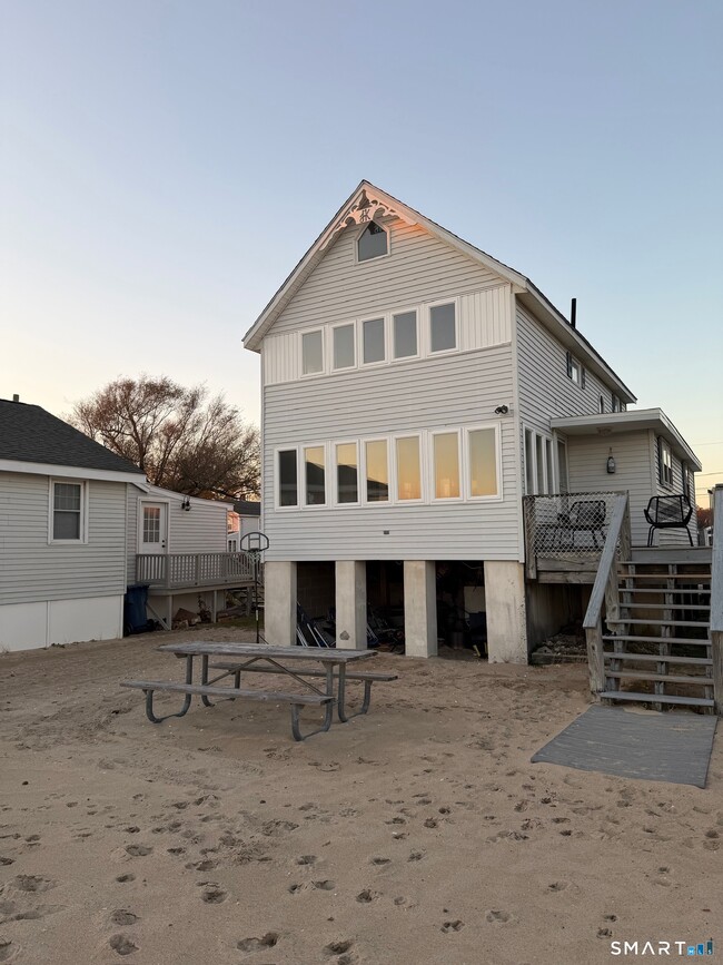 Building Photo - 37 Seaside Ln