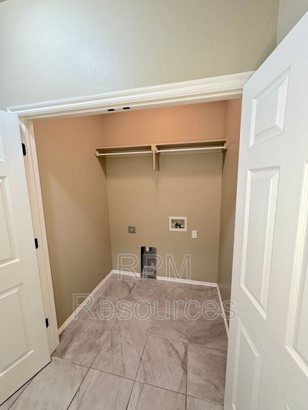 Building Photo - 175 Bison Ct Way