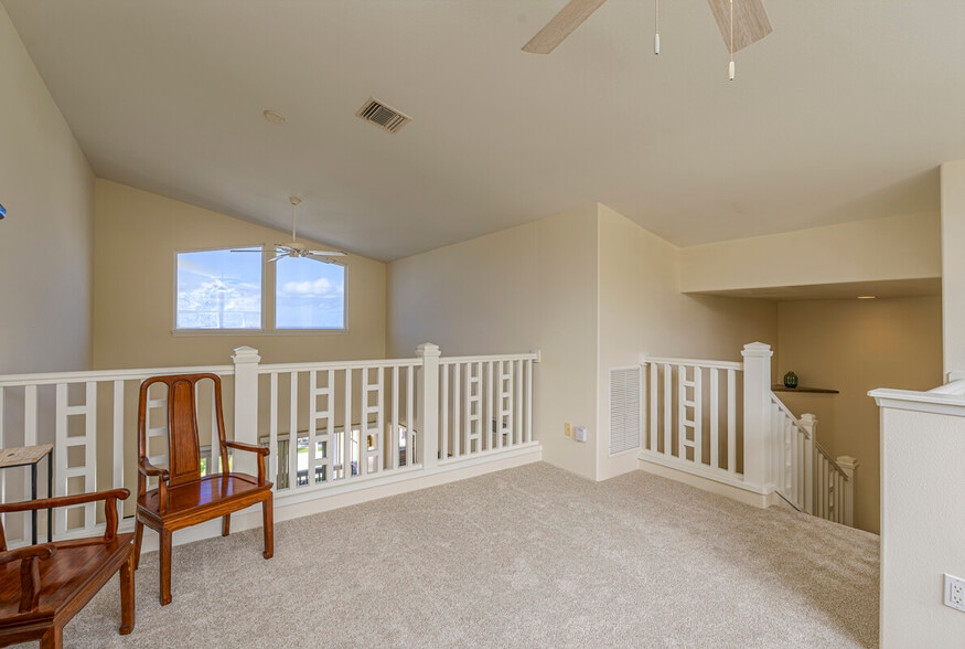 Building Photo - 75-5919 Alii Dr