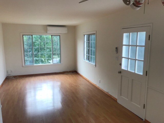 Living Room - 3411 W Alameda Ave