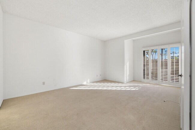 Building Photo - 41710 Colada Ct