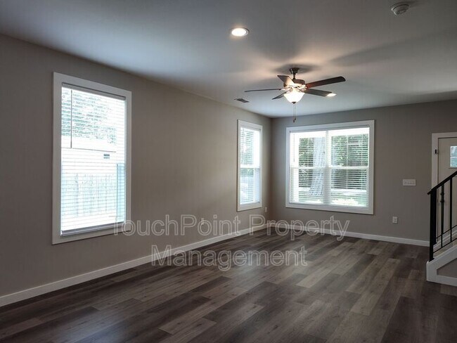 Building Photo - 4525 Lindsay Ln