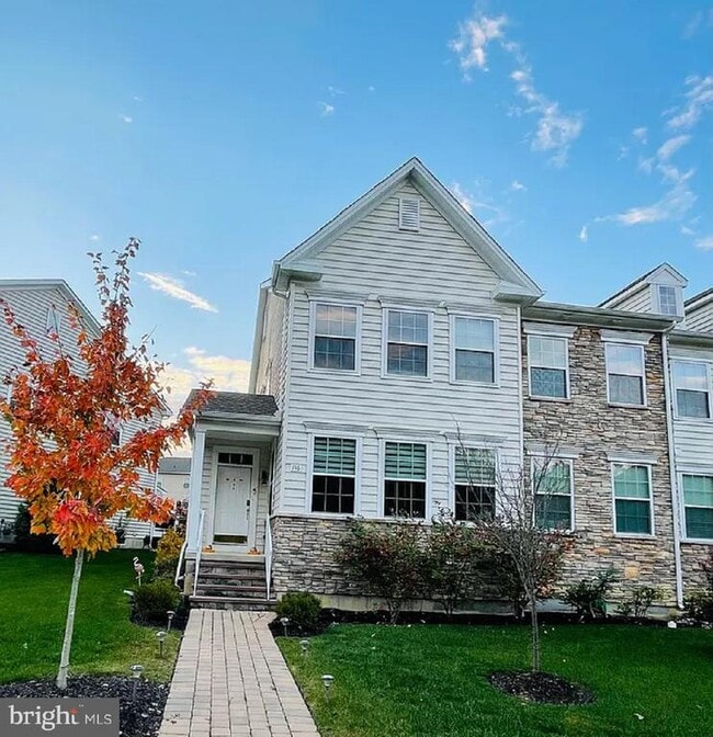 Primary Photo - 116 Grissom Dr