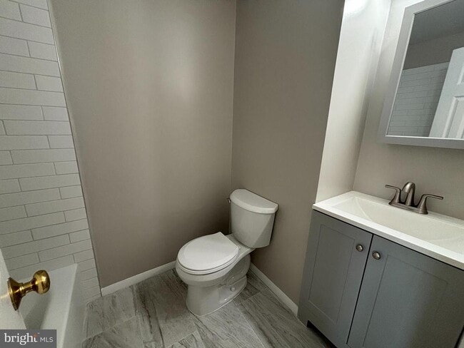 Building Photo - 511 WHITPAIN