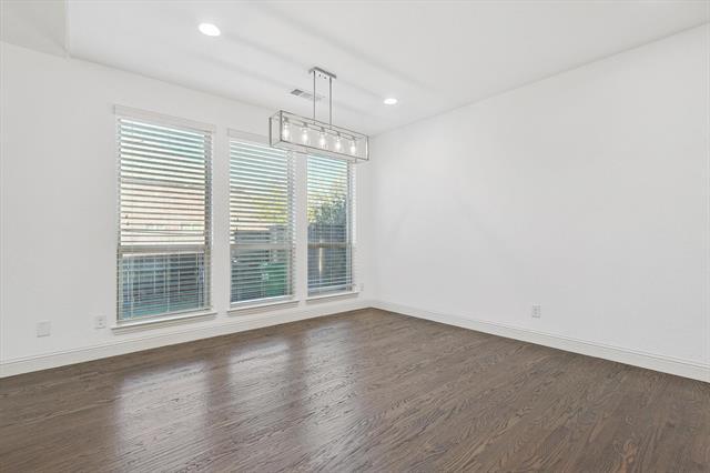 Building Photo - 504 Warwick Blvd