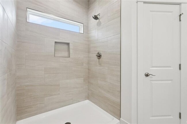 Building Photo - 60404 Aqua St