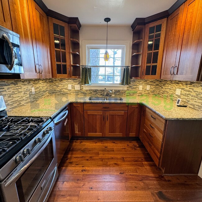 Building Photo - 8533 Circle Dr