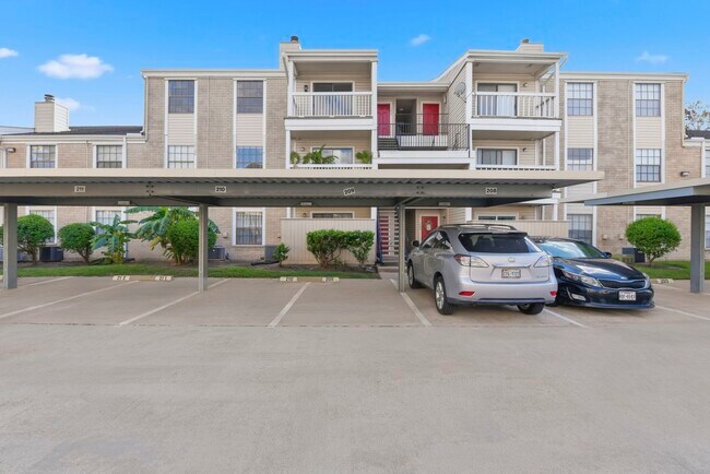 Building Photo - 2750 Holly Hall St