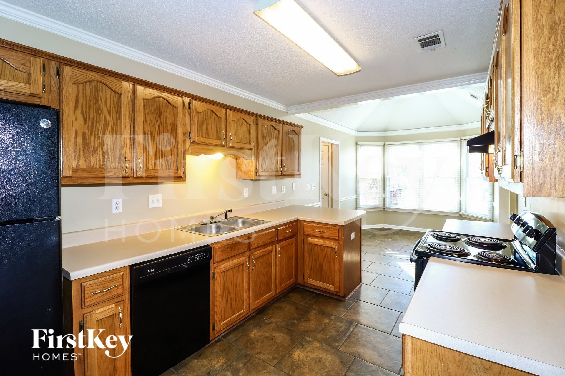 Building Photo - 9095 Strawberry Ln