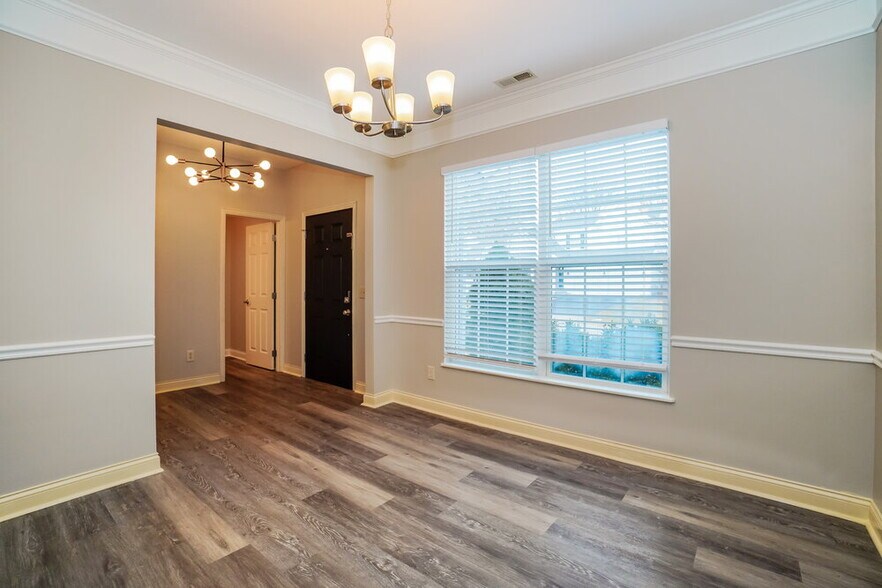 Building Photo - 7209 Upper Albany Dr