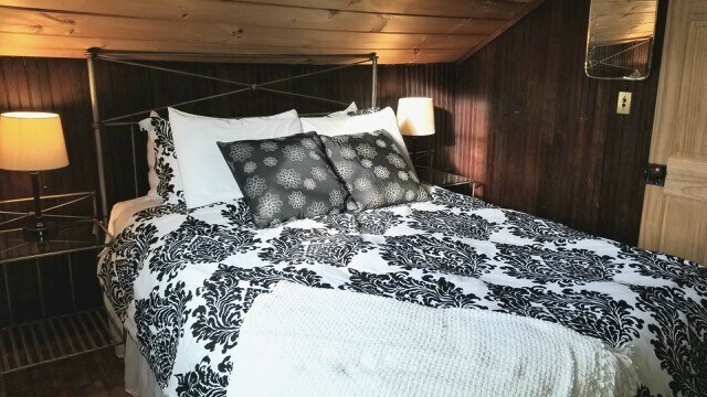 Building Photo - 257 Main St