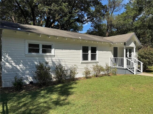 Building Photo - 904 Pansy Ct
