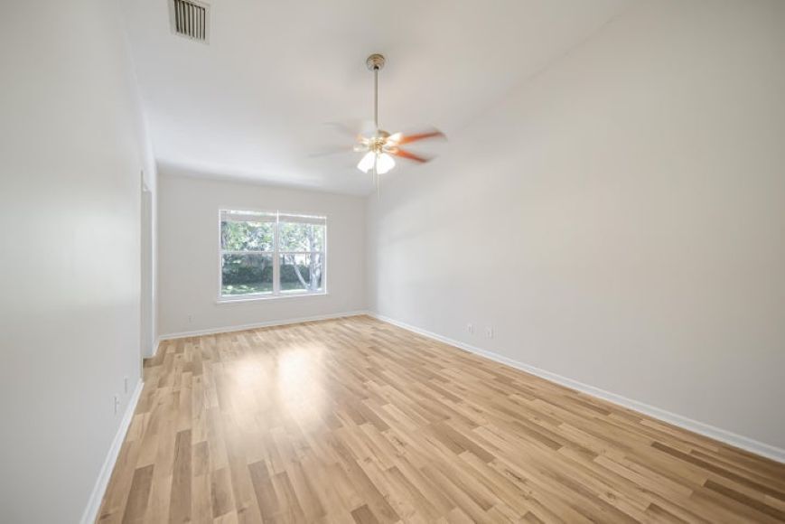 Building Photo - 9755 Porta Leona Ln