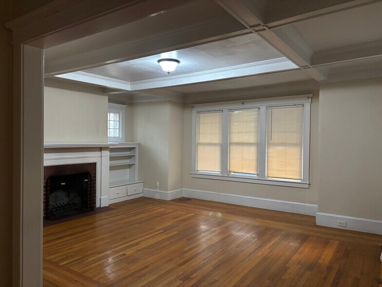 Building Photo - 22 Westernview St