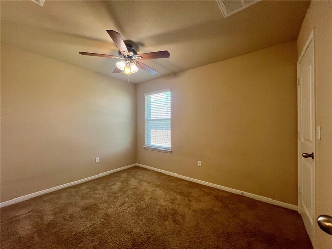 Building Photo - 367 Dusky Thrush Dr