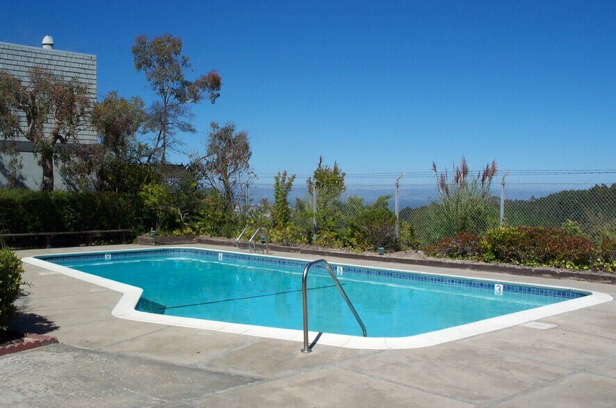 Building Photo - 141 Darby Pl