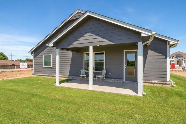 Building Photo - Brand New Model Home for Lease!