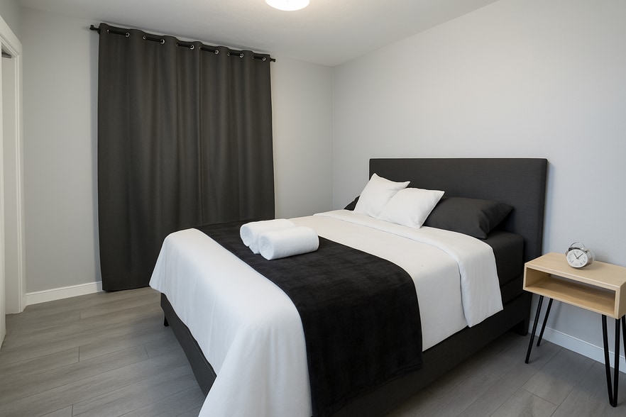 Building Photo - 9483 S Buttonwood Dr