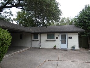Building Photo - 2203 Western Trails Blvd